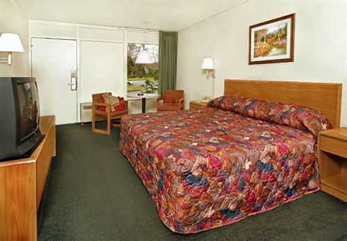Masters Inn I-26 Cayce Eksteriør billede